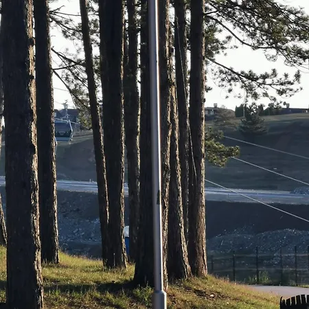 Apartament Sa Ljuljaskom *